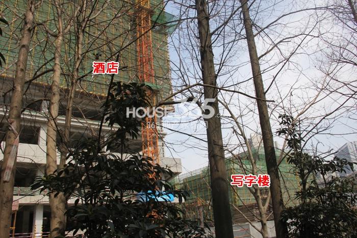 2015年3月中旬世茂之西湖项目实景--酒店及写字楼