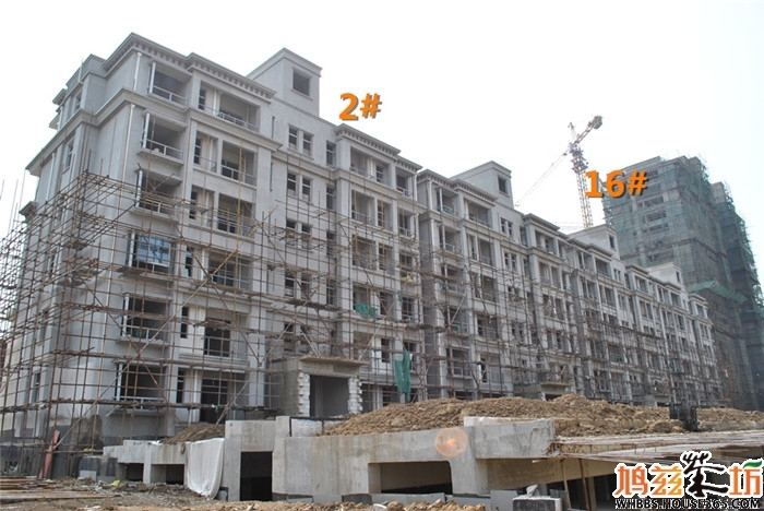 中央城学府壹号2#、16#楼工程进度（2015年9月摄）
