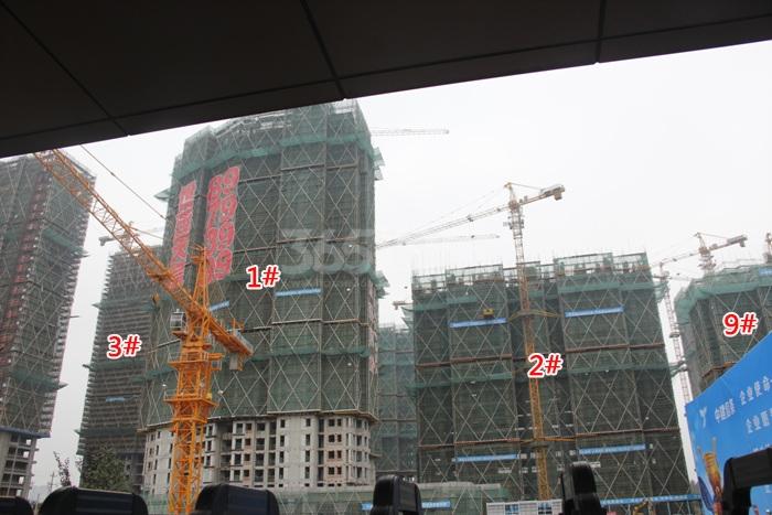 世茂天宸1、2、3、9号楼施工进度实景图 2015年11月摄