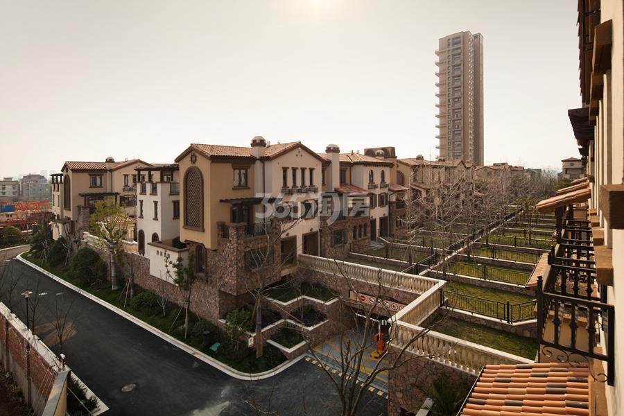 顺发康庄排屋实景图